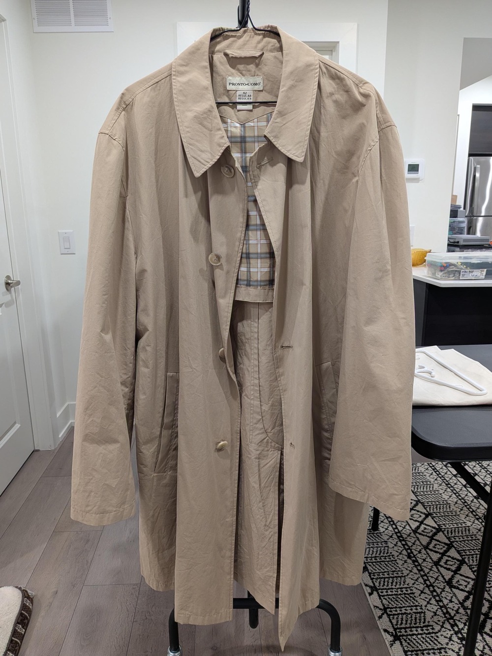 Vintage Style Tan Trench Coat Plaid Lined Unisex Overcoat Men's 42R Women